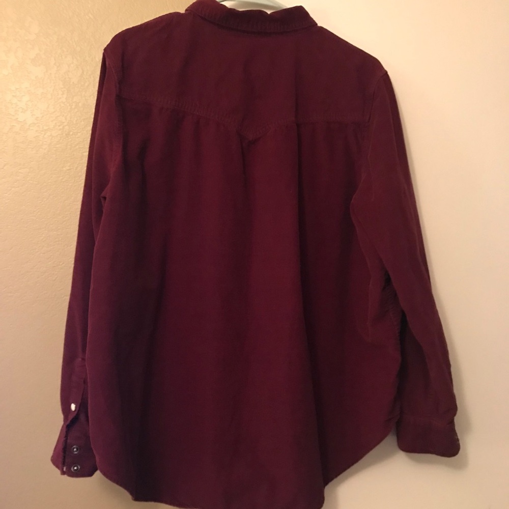 Universal Thread maroon button up top - Picture 5 of 6